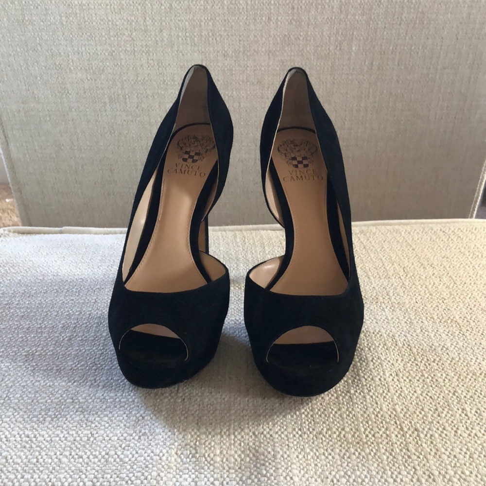 Sexy black suede heel